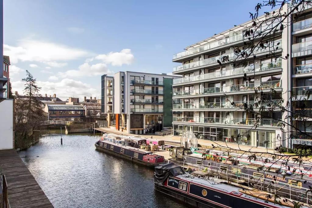 Canal-Side Apartment In Shoreditch London Exterior foto