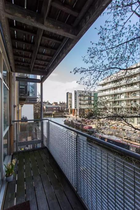 Canal-Side Apartment In Shoreditch London Exterior foto