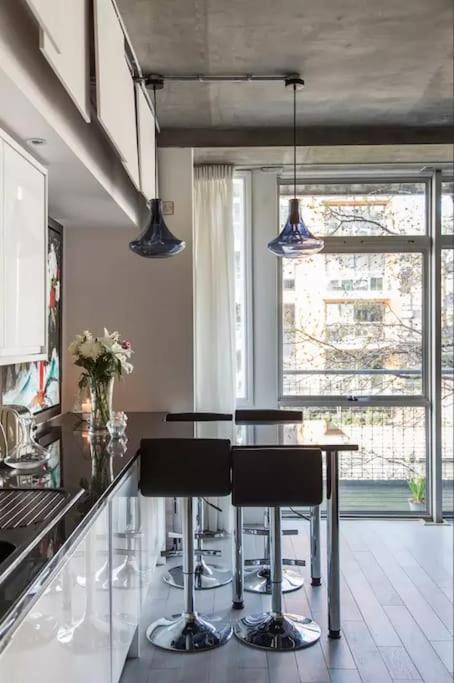 Canal-Side Apartment In Shoreditch London Exterior foto